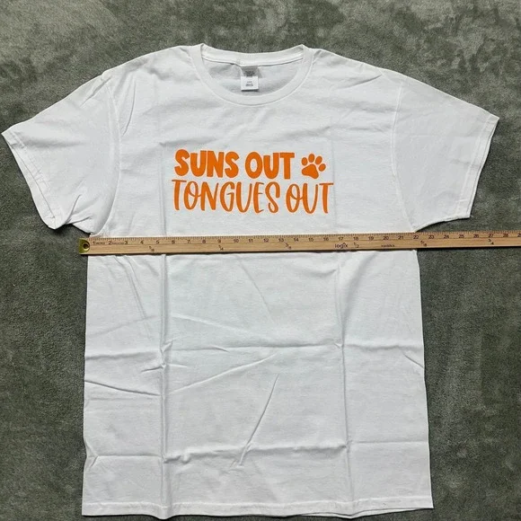 Suns Out Tongues Out - Dogs - Graphic T-shirt - Size Large - Womens - Mens - Picture 2 of 6